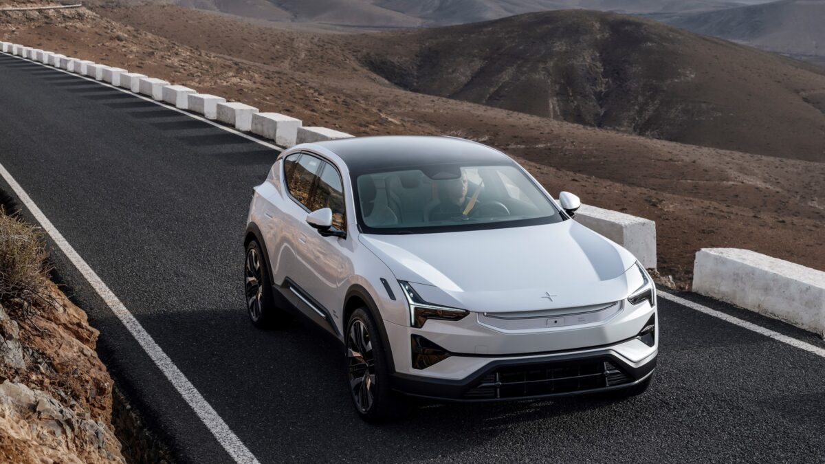 Galleria foto 'Volvo EX90 vs Polestar 3, scontro tra i Titani del Full Electric!' - foto 3