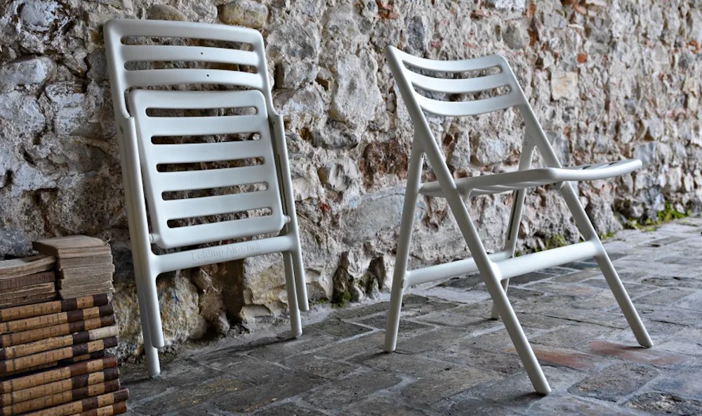 Galleria foto 'Sedie Pieghevoli: 9 soluzioni salvaspazio pratiche, comode e di design!' - foto 3