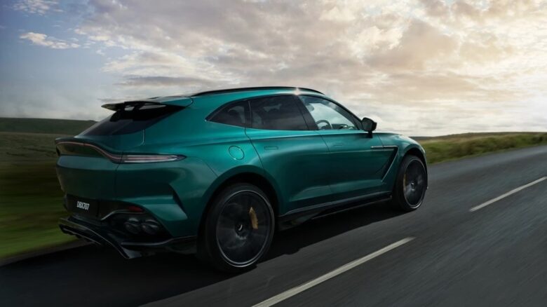 Aston-Martin-DBX707-SUV-piu-potenti-del-Mondo