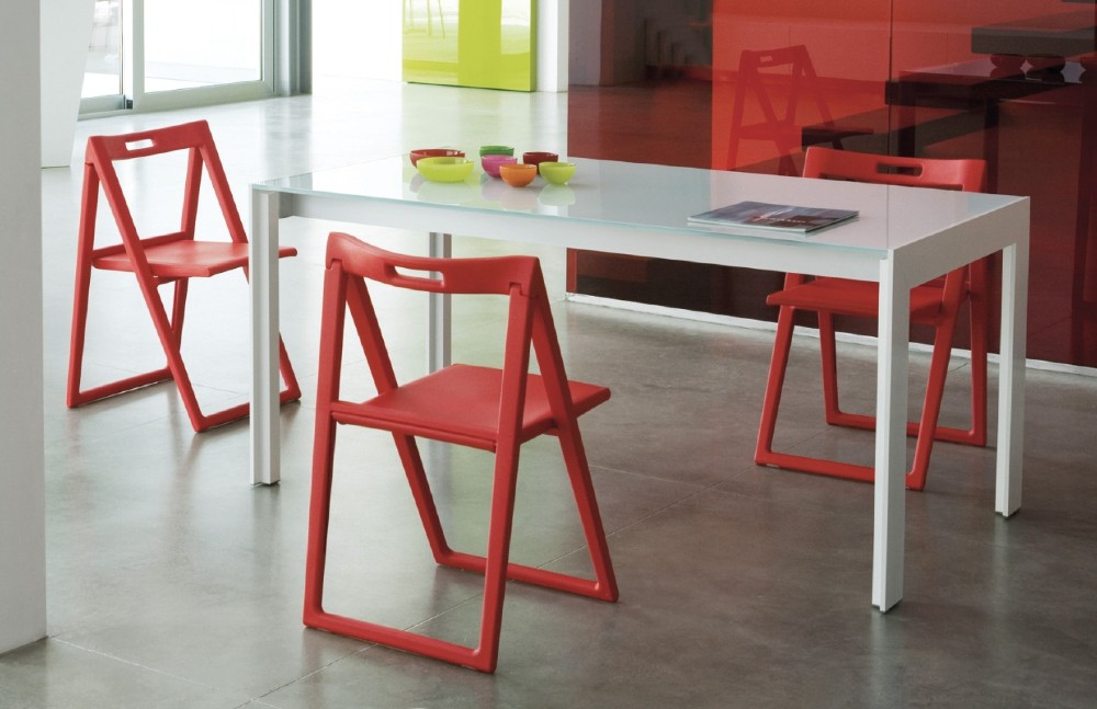 Galleria foto 'Sedie Pieghevoli: 9 soluzioni salvaspazio pratiche, comode e di design!' - foto 8