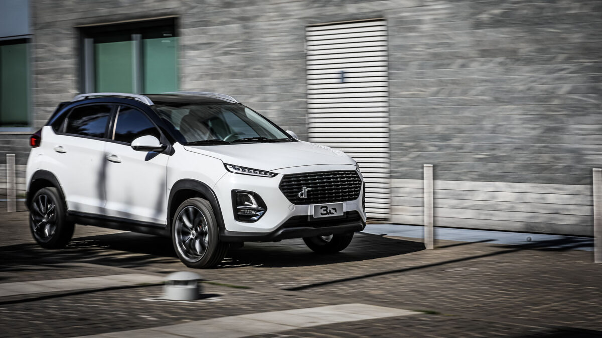 Galleria foto 'Fiat 500X vs DR 3.0, la Sfida dei Crossover Made in Italy!' - foto 3