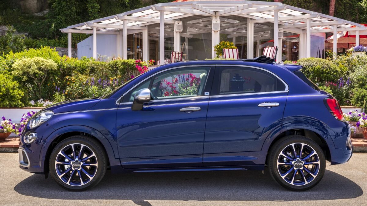 Galleria foto 'Fiat 500X vs DR 3.0, la Sfida dei Crossover Made in Italy!' - foto 2