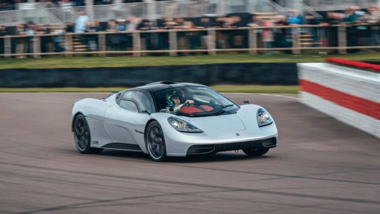 Gordon-Murray-T.50-auto-con-guida-centrale