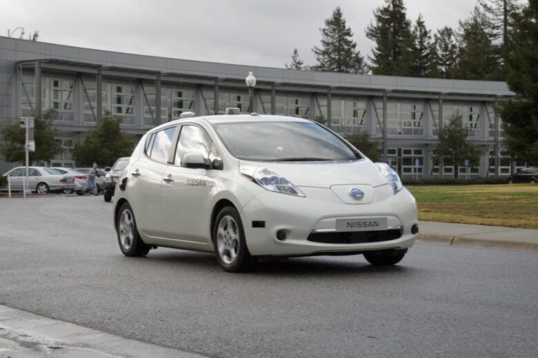 Nissan-Auto-Elettriche-Usate