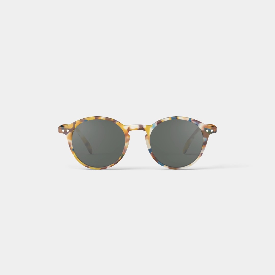 Galleria foto '6 accessori da Uomo per un look da Spiaggia all’Ultimo Grido!' - foto 1