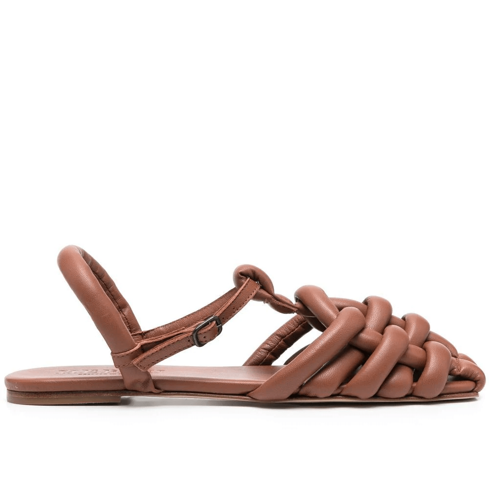 Galleria foto 'Sandali granchio, queste 13 proposte sono le più trendy dell’estate…' - foto 8