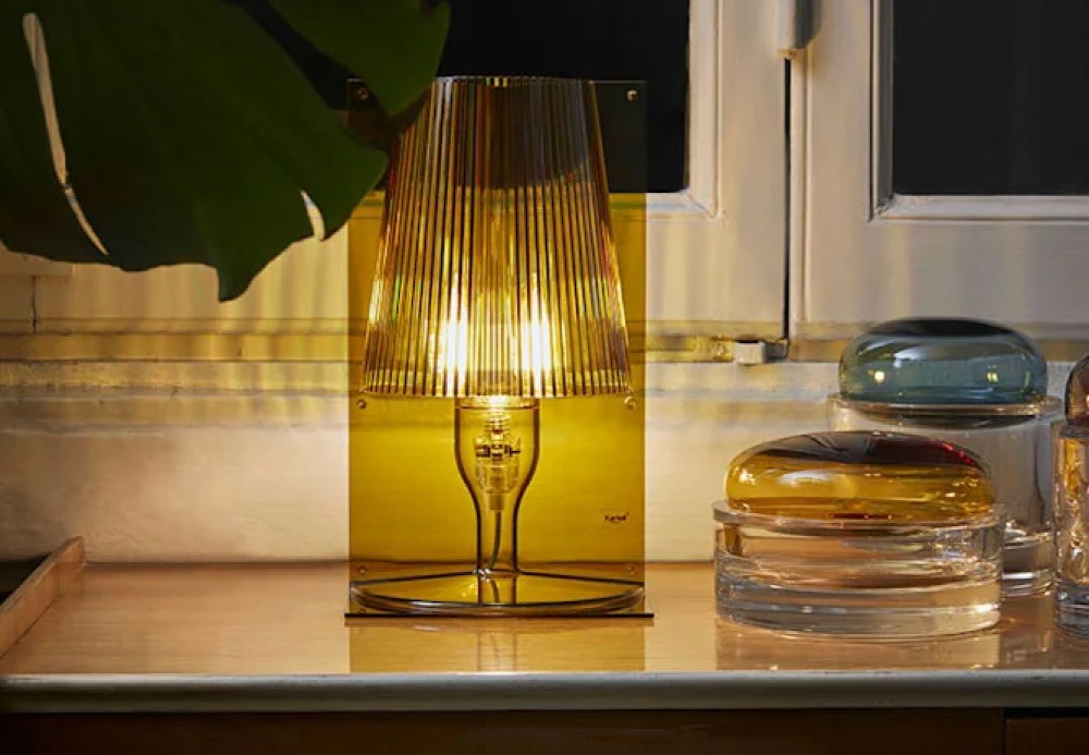 Galleria foto '8 Lampade di Design per decorare il Comodino e regalare un fascino unico alla Camera da Letto' - foto 2