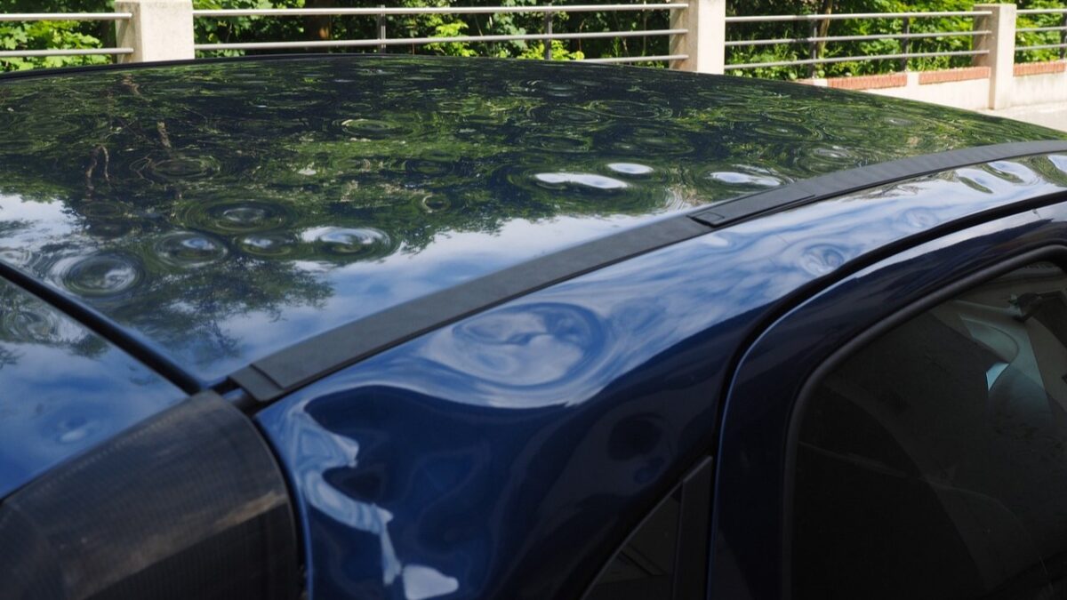 Auto danneggiata dalla Grandine? 3 soluzioni e tutti i consigli per prevenire il rischio
