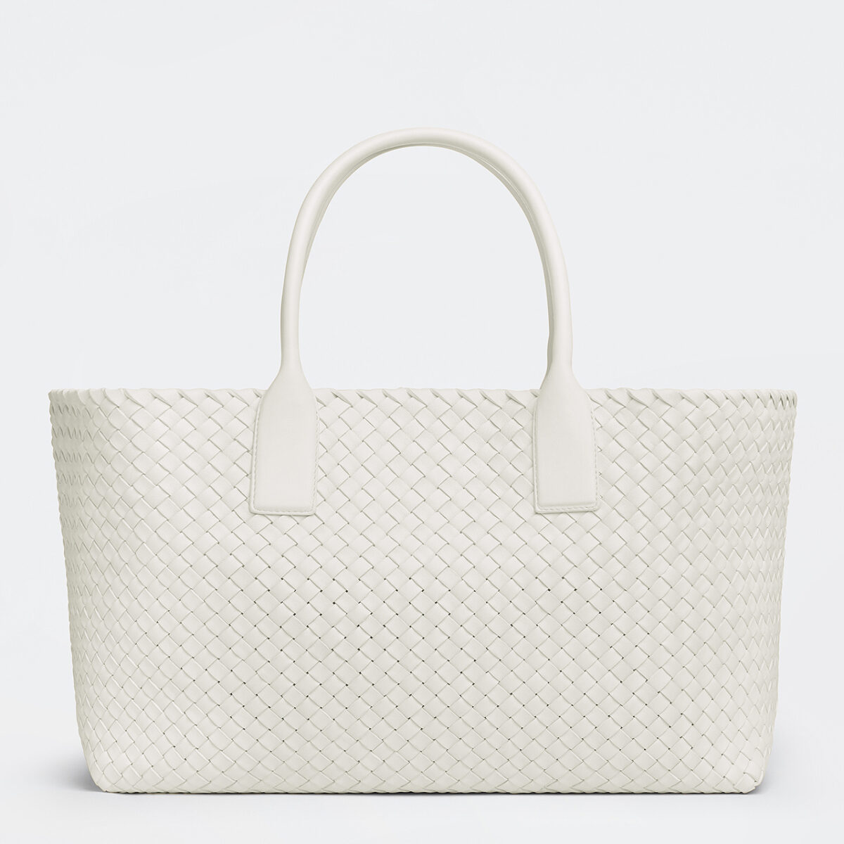 Galleria foto '11 borse bianche da non lasciarsi sfuggire. Ecco le più belle dell’Estate…' - foto 9