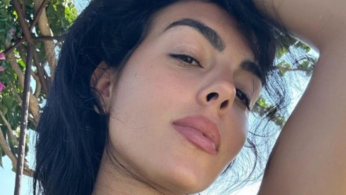Georgina Rodriguez, compenso da capogiro per la sua ultima copertina Vogue!