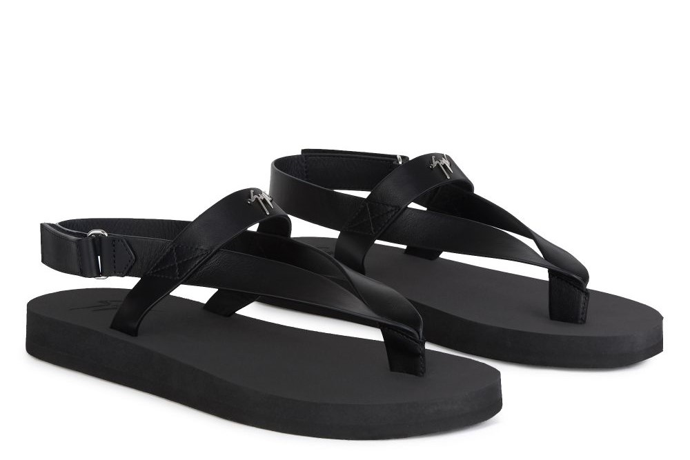 Galleria foto '4 Infradito da Uomo che sono vero Lusso, per essere Chic anche al Mare!' - foto 1