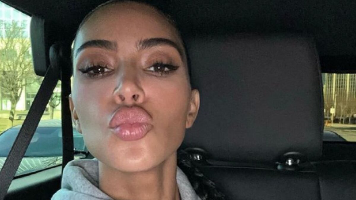 Kim Kardashian firma una nuova Bevanda energetica per gli sportivi: è polemica