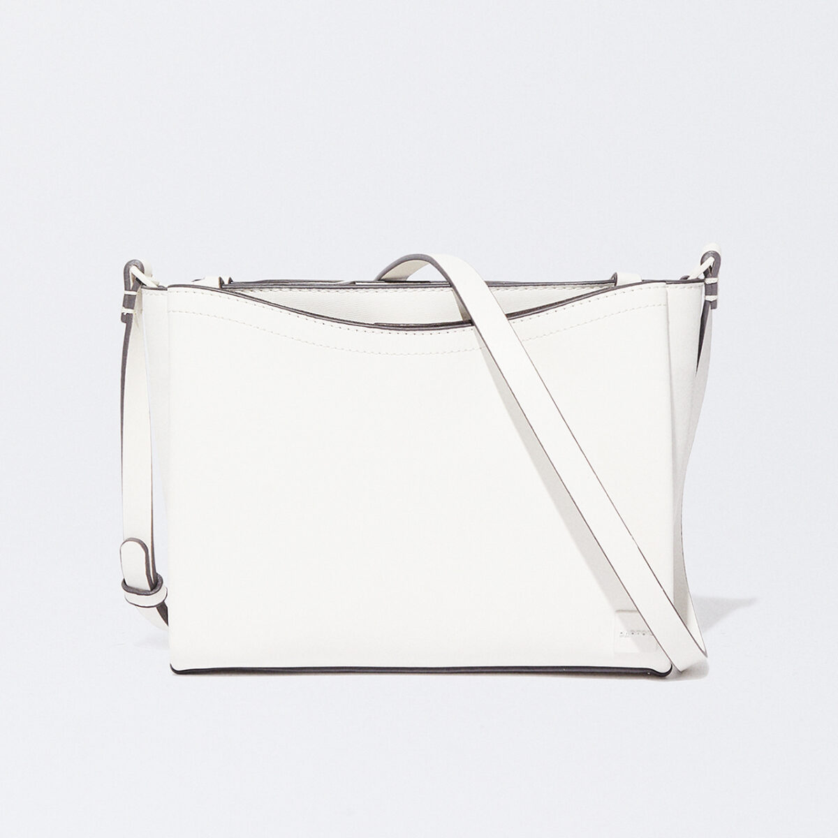 Galleria foto '11 borse bianche da non lasciarsi sfuggire. Ecco le più belle dell’Estate…' - foto 10