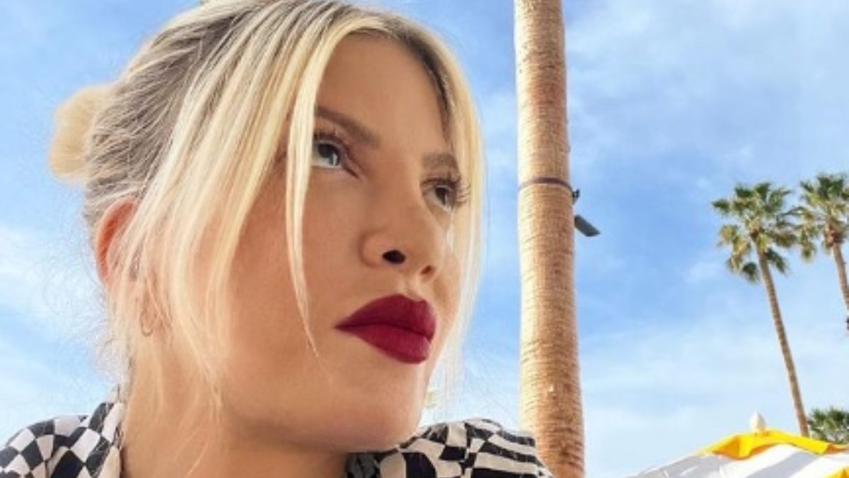 L’ex Diva di Beverly Hills 90210 Tori Spelling, ridotta a vivere in un Motel!