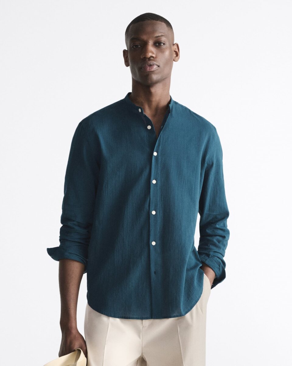 Galleria foto '4 fresche Camicie da uomo perfette per l’ufficio d’Estate' - foto 2