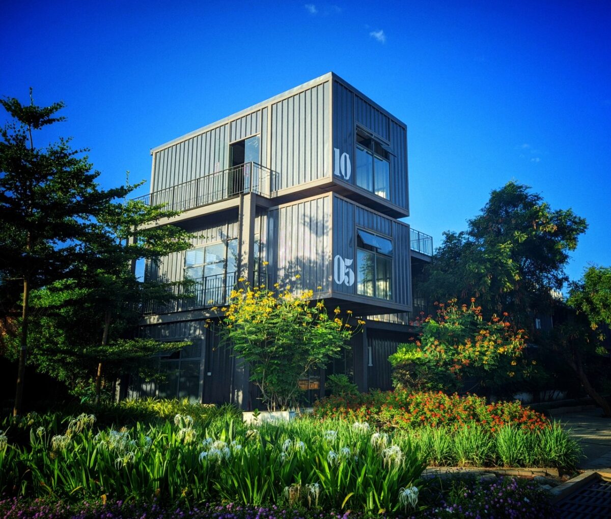 Galleria foto 'Case Container: 10 cose da sapere, regolamentazione e costi di questa originale soluzione abitativa' - foto 3