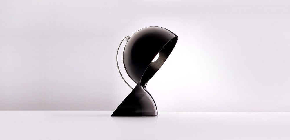 Galleria foto '10 Celebri Lampade da Tavolo di Design che renderanno unica la tua Casa' - foto 5