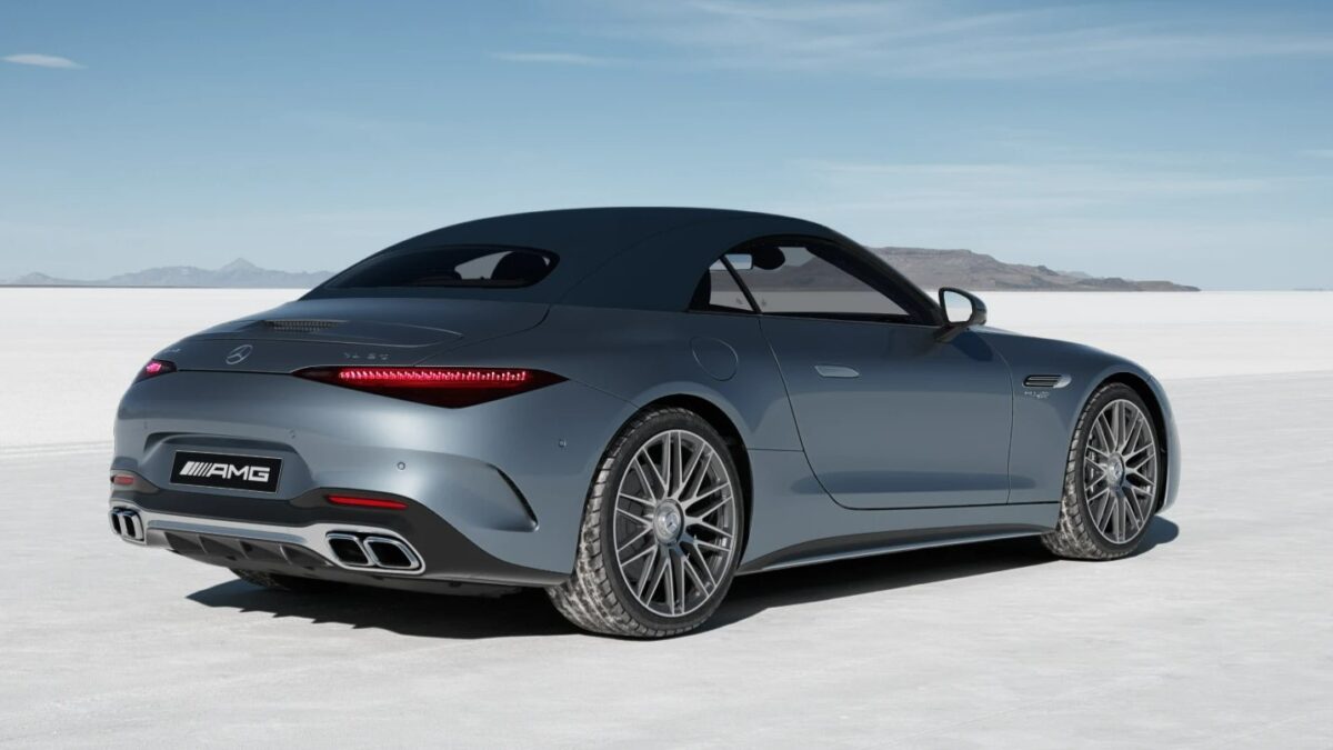 Galleria foto 'Mercedes SL 55 Tribute Edition, una roadster esclusiva solo per l’Italia!' - foto 1