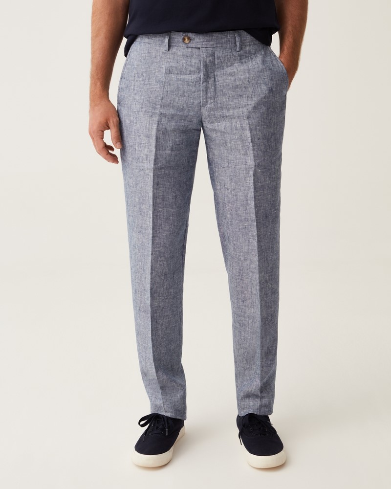 Galleria foto '5 Pantaloni Estivi in Saldo, le Occasioni imperdibili per Lui!' - foto 2