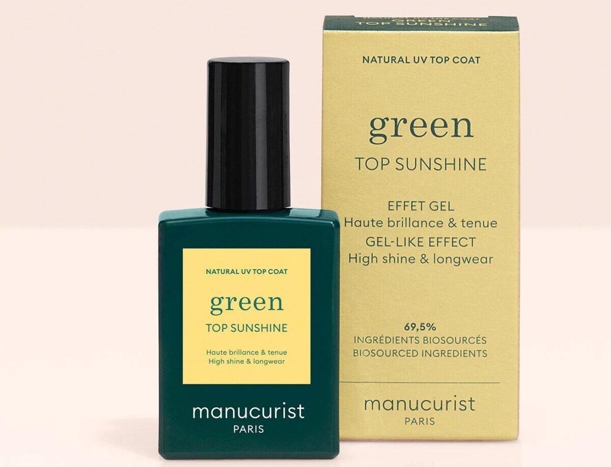 Galleria foto 'Smalto al Mare, come farlo durare di più: 7 tips imperdibili per una manicure perfetta' - foto 2