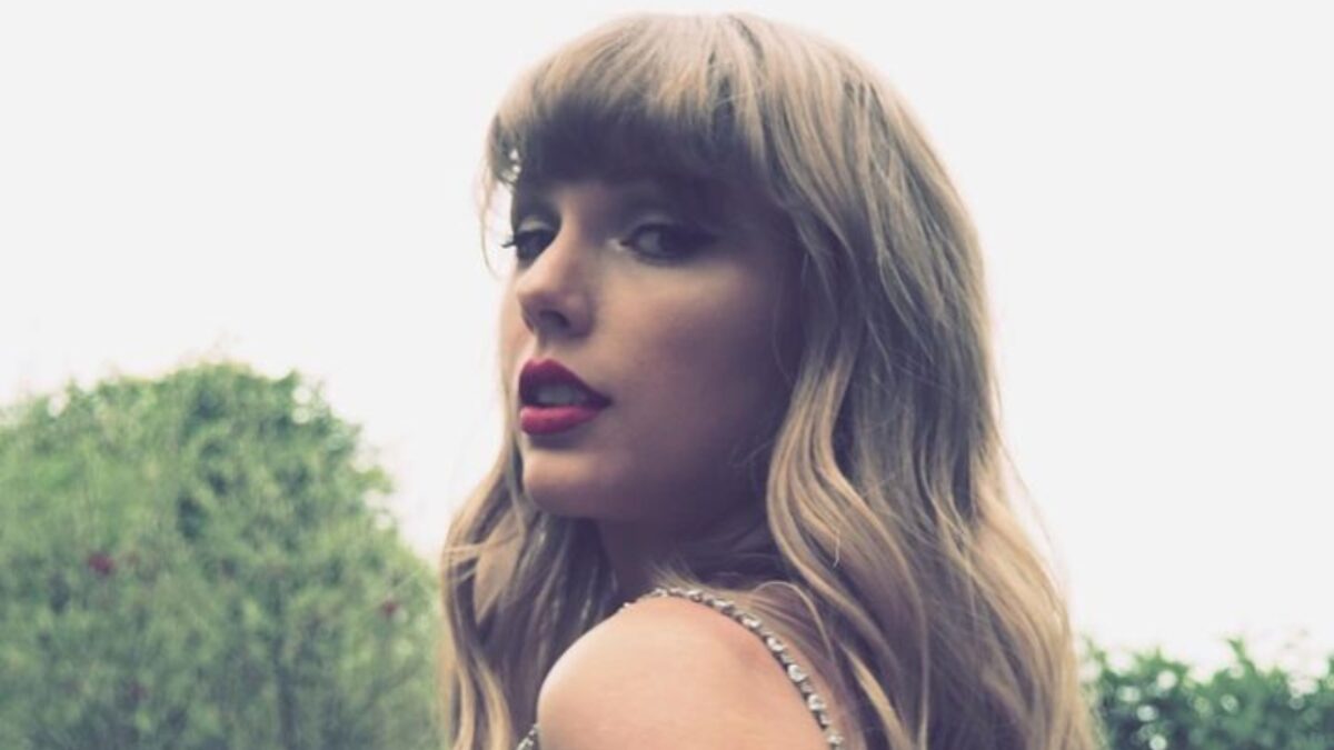 Taylor Swift, regina di record: è la prima cantante con 4 album in Top Ten!