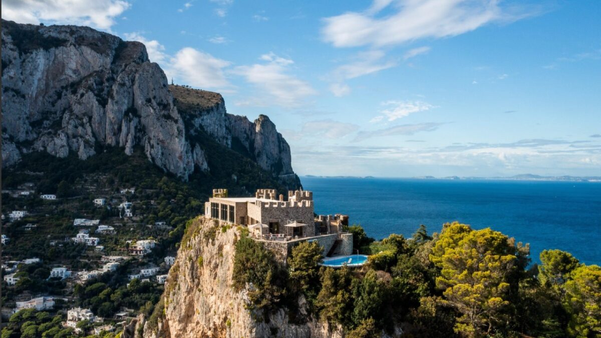 5 suggestivi Hotel italiani a picco sul mare. Ecco i più belli…