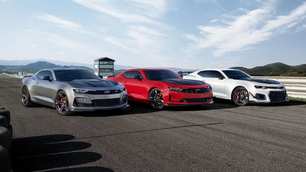 Galleria foto 'Ford Mustang vs Chevrolet Camaro, Sfida tra Sportive Made in USA!' - foto 5