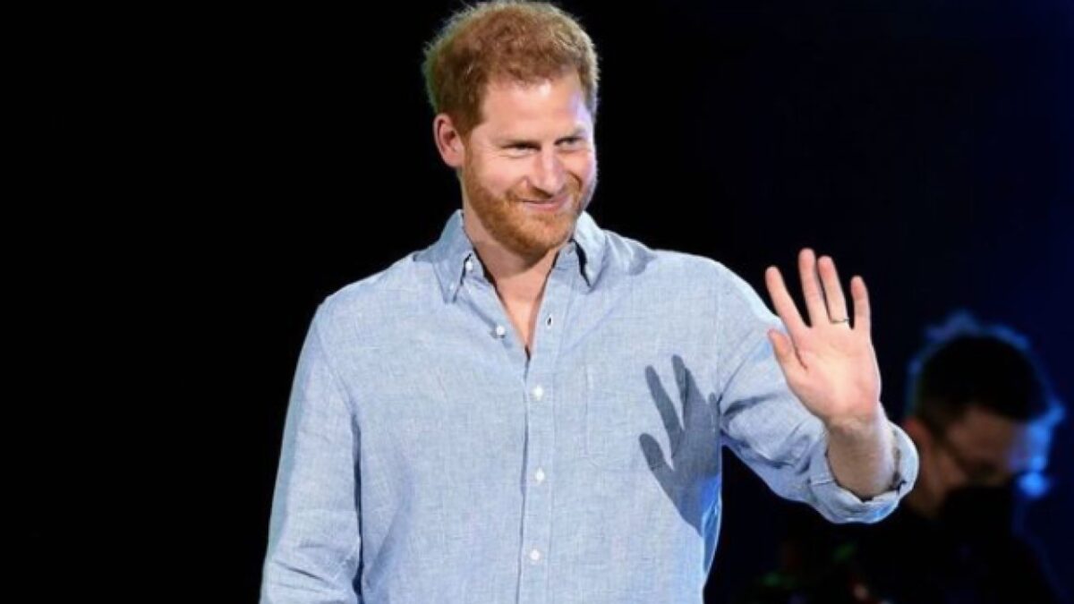 Harry perde il titolo, non è più Sua Altezza Reale e lo apprende dai social!