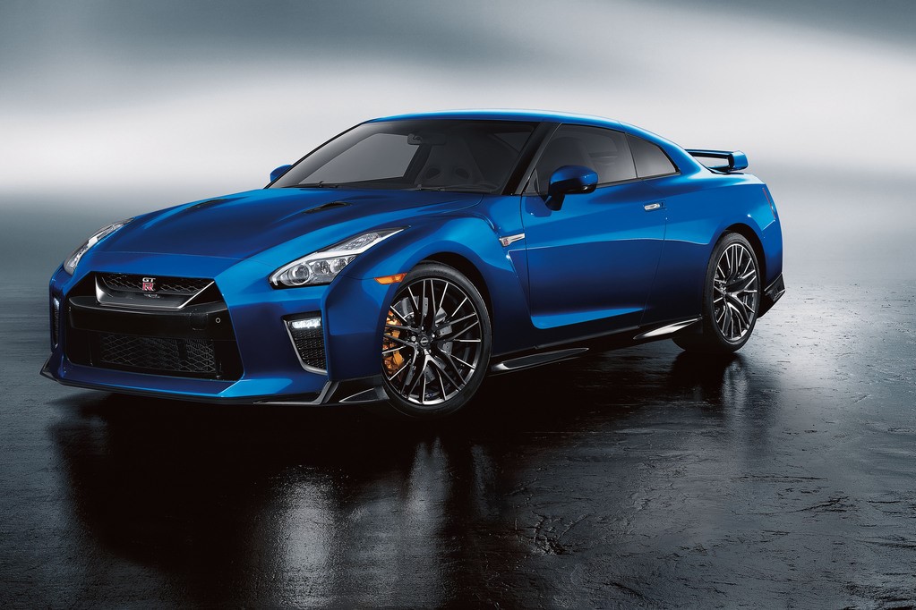 Galleria foto 'Nissan GT-R vs Toyota GR Supra, la Sfida delle Sportive Nipponiche' - foto 4