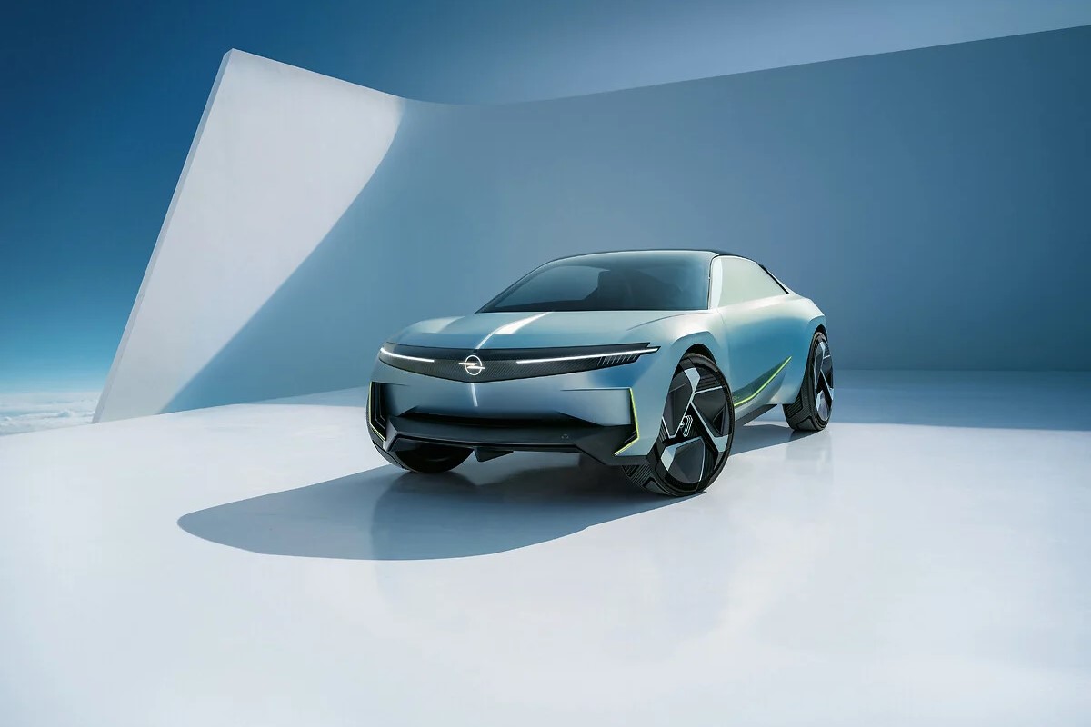 Galleria foto 'Opel Experimental racconta il Futuro del Brand. 3 Novità esclusive del Concept!' - foto 2