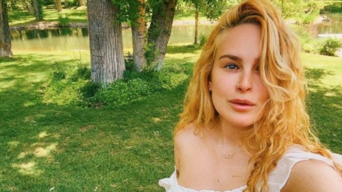 Rumer Willis, “seno cadente e pancia gonfia”: la figlia di Demi Moore si confida