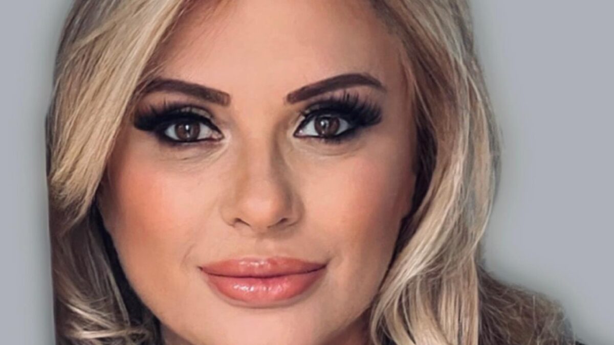 Tina Cipollari debutta come Presentatrice, rumors sempre più insistenti cosa succede