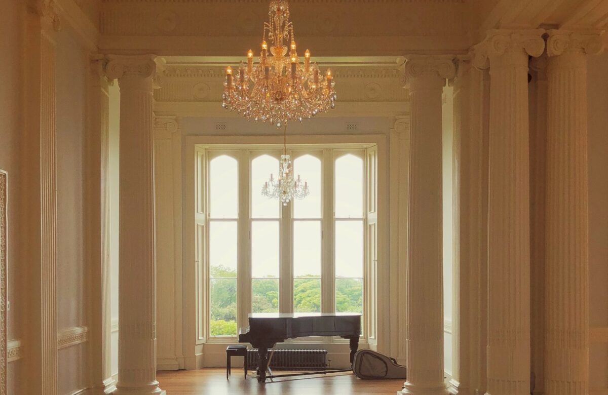 Galleria foto 'Le 10 regole d’oro dell’arredamento in Stile Parigino, porta la Classe a Casa Tua!' - foto 4