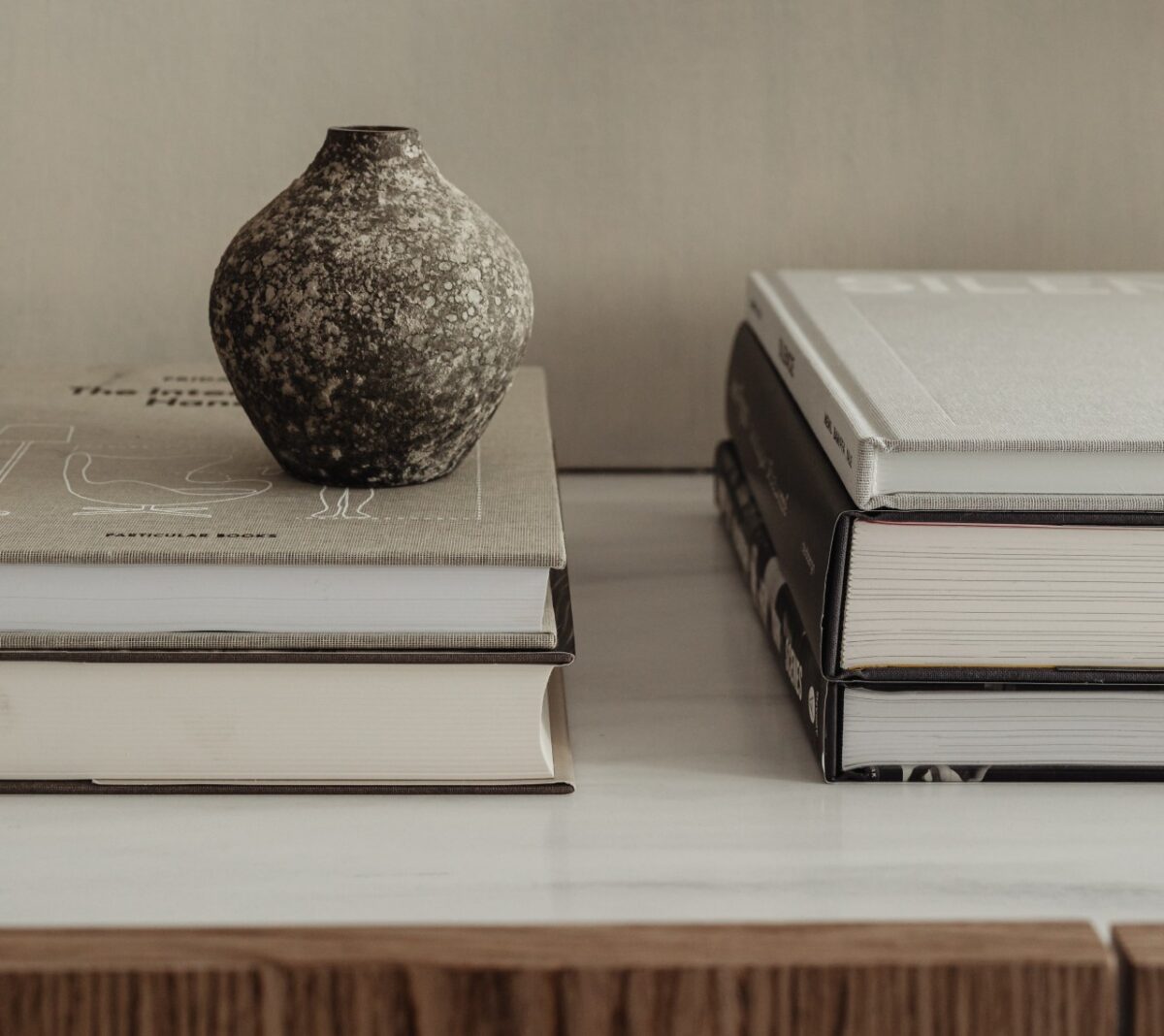 Galleria foto 'Come decorare Casa con i Libri: 6 idee originali assolutamente da copiare' - foto 2