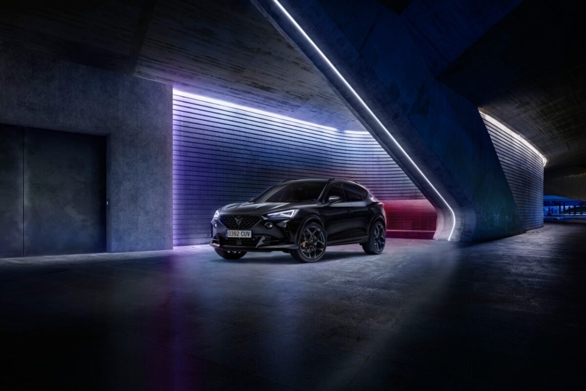 Galleria foto 'Alfa Romeo Tonale vs Cupra Formentor, Sfida tra SUV rivali!' - foto 6