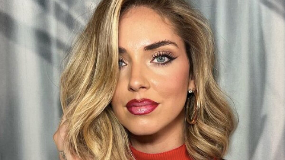 Chiara Ferragni con l’Abito degli abiti, prezzo folle per il Look Gucci vintage