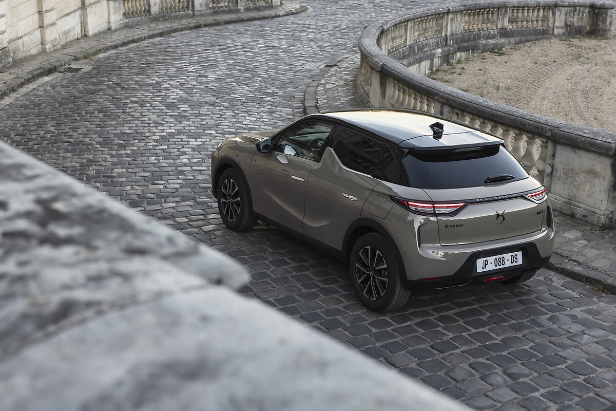 Galleria foto 'DS 3 vs Peugeot 2008, la Sfida dei Crossover più Trendy' - foto 2