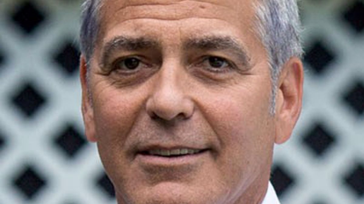 George Clooney mette in vendita la sua Lussuosa Villa sul lago di Como. Il motivo lascia sgomenti!