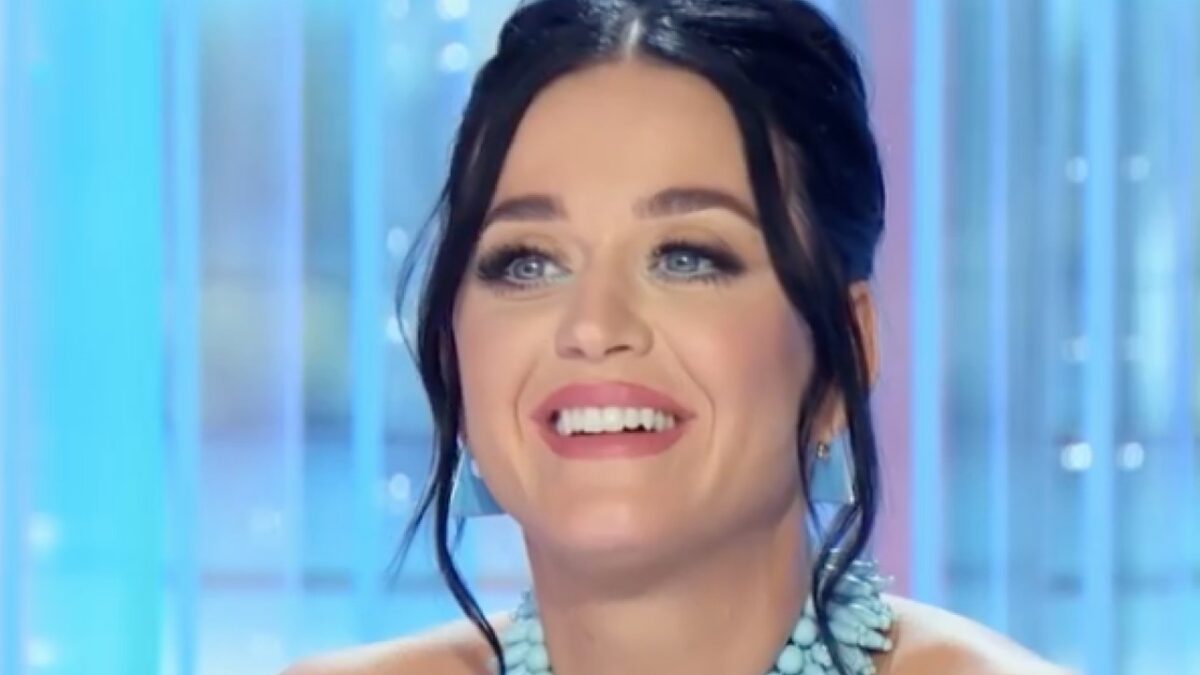 Katy Perry decisione drastica, vende la sua Discografia ad una cifra Record!