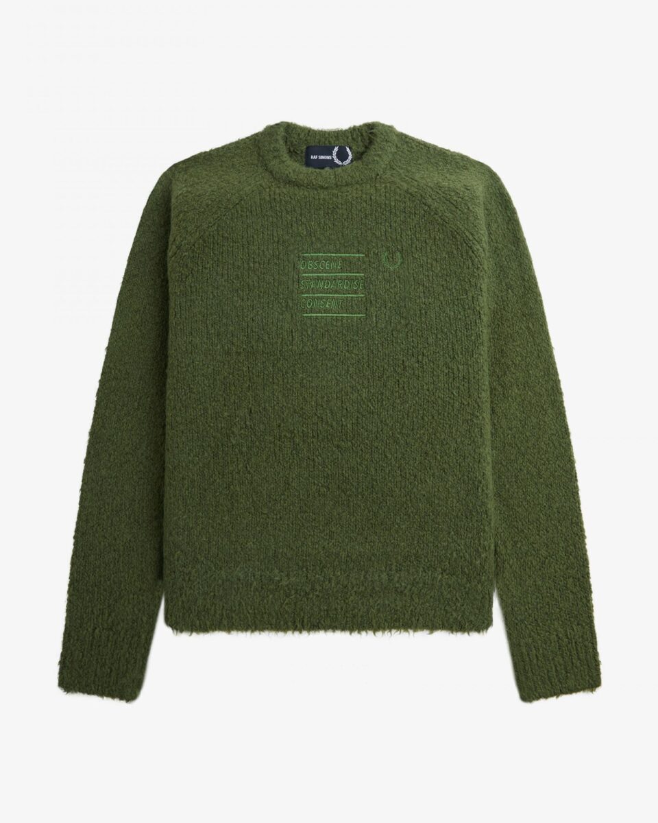 Galleria foto 'Fred Perry x Raf Simons: 4 capi imperdibili dall’ultima, ispirata, collezione' - foto 4