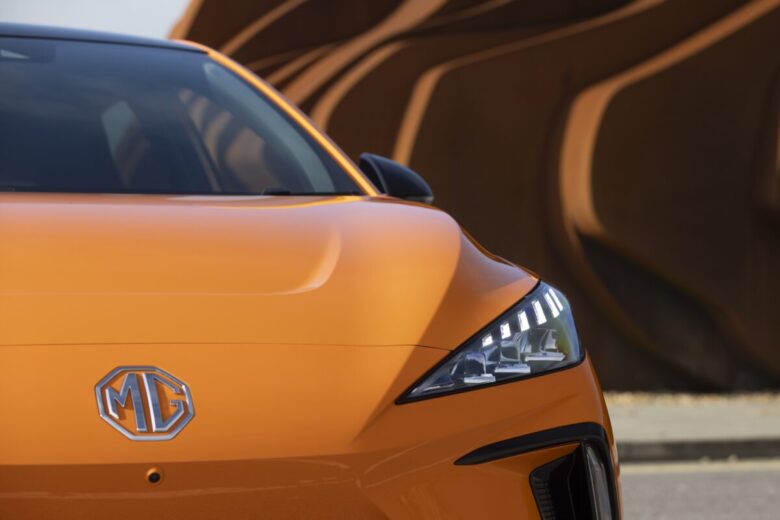 mg auto cinesi