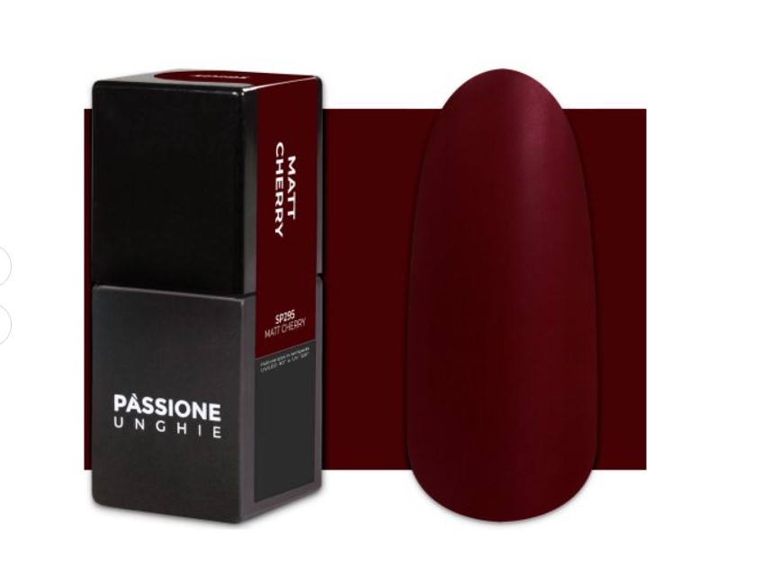 Galleria foto 'Smalto: questo il colore perfetto per una manicure autunnale davvero chic!' - foto 3