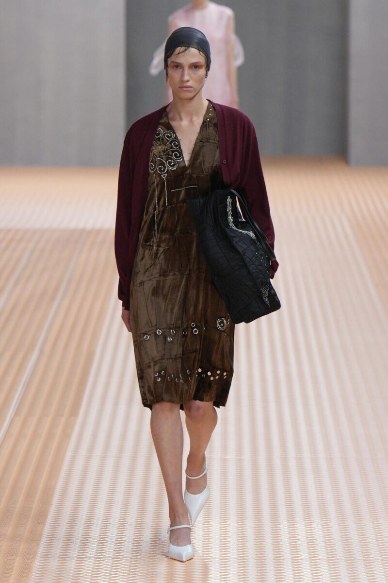 Galleria foto 'Milano Fashion Week: 10 tendenze moda dalle passerelle Primavera-Estate 24' - foto 3