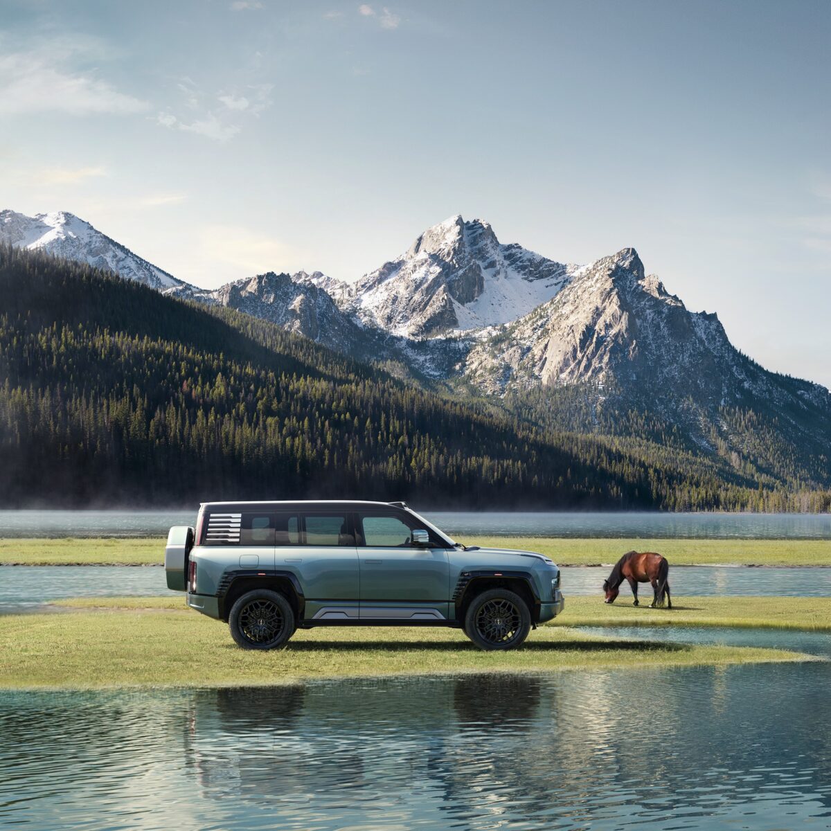 Galleria foto 'Questo SUV può galleggiare sull’acqua. E’ pazzesco!' - foto 1