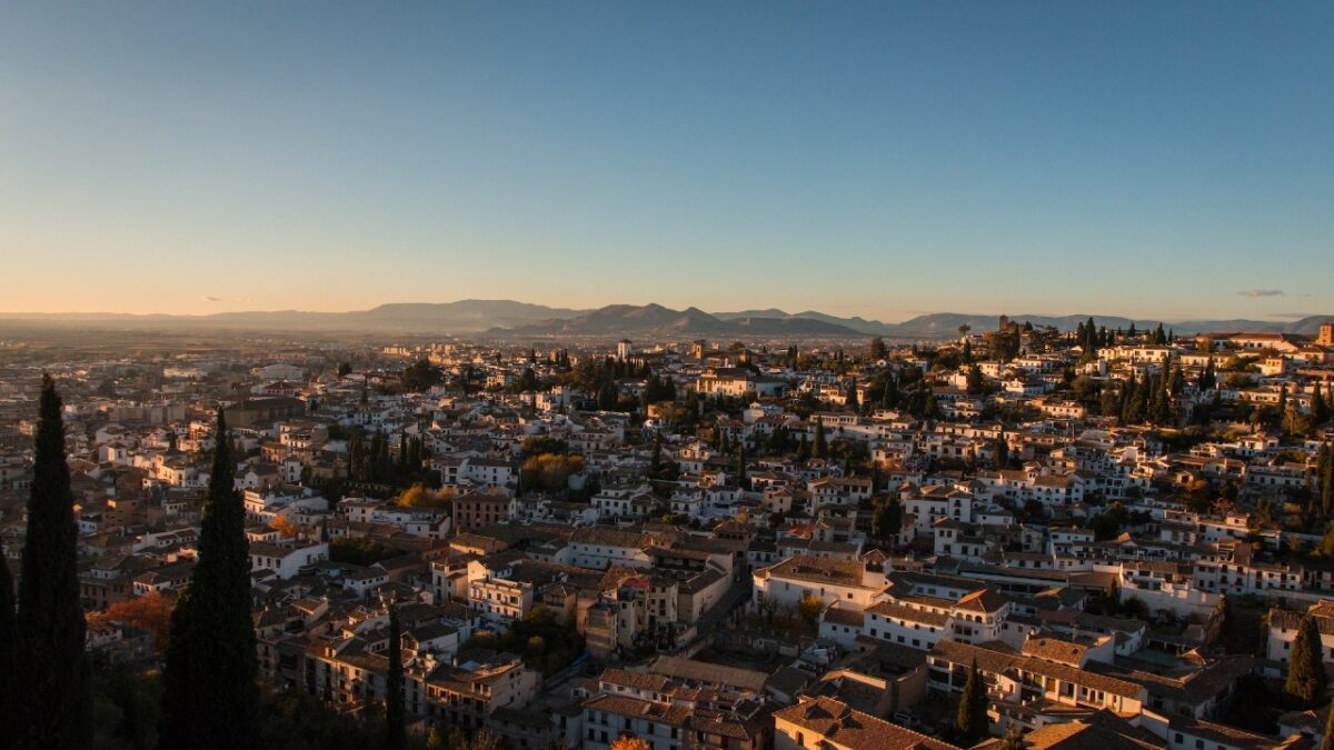 Granada in un Weekend: le 5 attrazioni più belle della città Spagnola