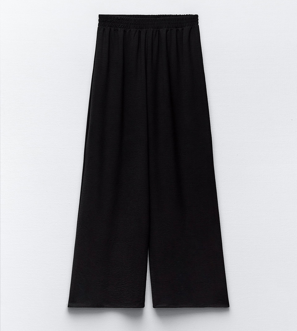 Galleria foto 'I pantaloni a palazzo sono sempre una certezza. Ecco le proposte su cui puntare ora…' - foto 8