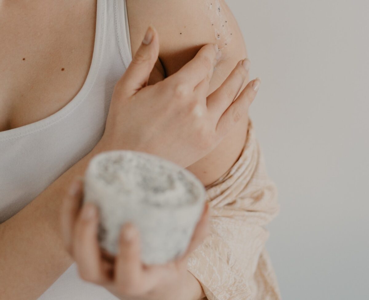 Galleria foto 'Pantenolo, elisir di bellezza: benefici e proprietà per Pelle e Capelli' - foto 3