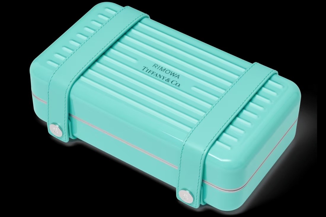 Galleria foto 'Tiffany x Rimowa, ecco la Valigia più Esclusiva. Sembra un Diamante!' - foto 1
