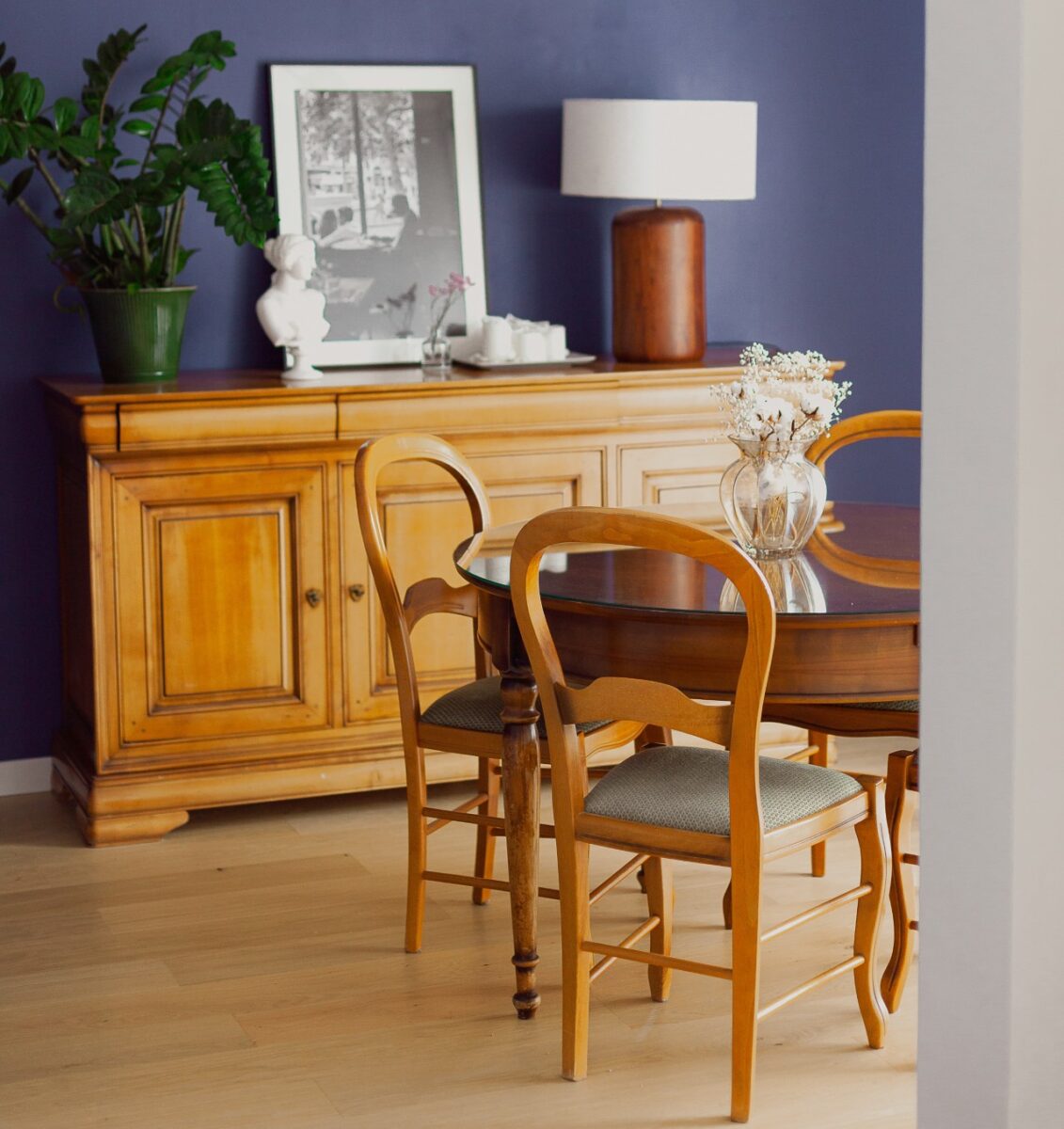 Galleria foto 'Arreda la Sala da Pranzo in Stile Classico per un look elegante e senza tempo' - foto 2