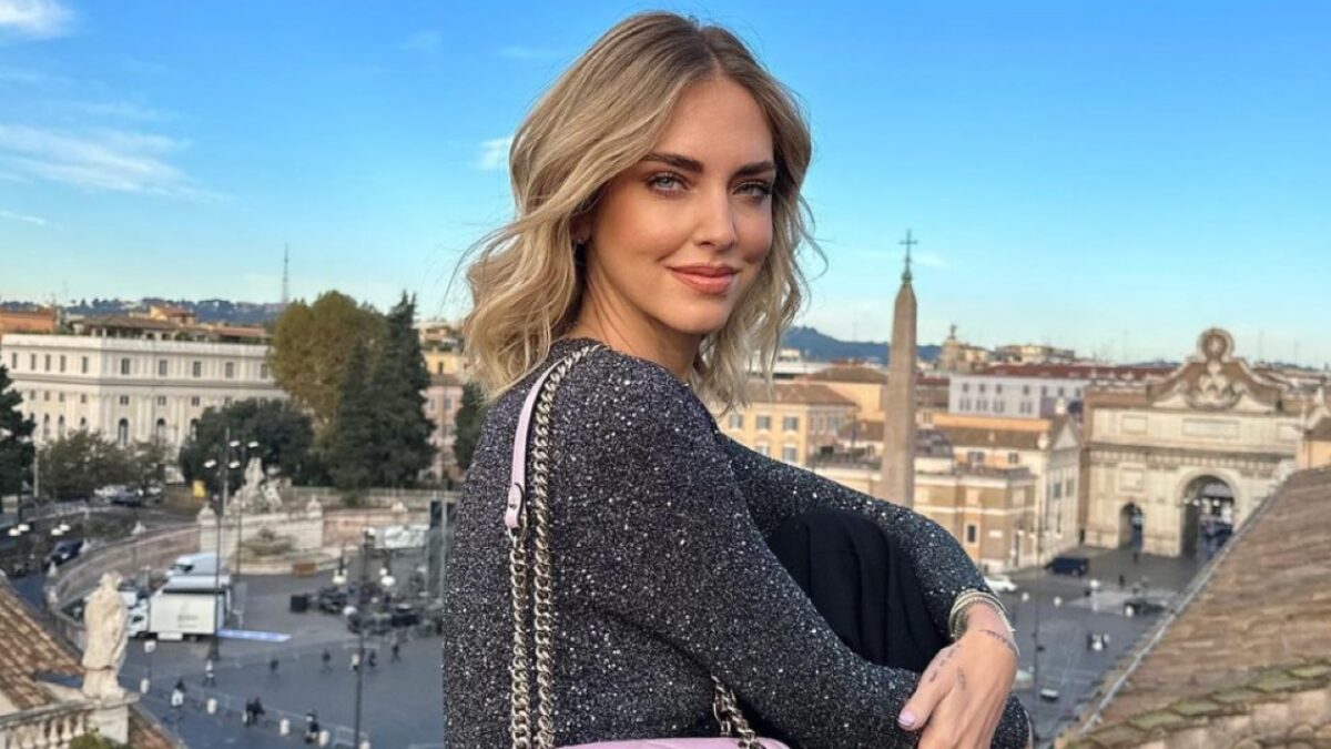 Chiara Ferragni con il look Gucci, costa un occhio della testa